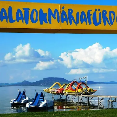 Thomas Nyaralo בית נופש Balatonmáriafürdő